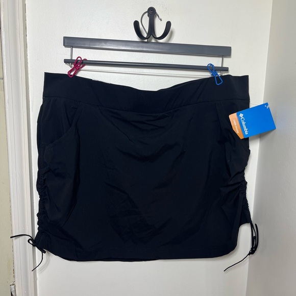 Columbia Dresses & Skirts - Columbia Black Skort Women’s Size XXL NWT Omni-Shade Drawstring Outdoor